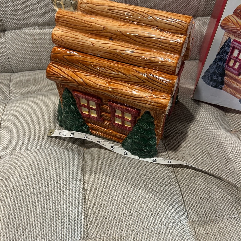 Christmas Village Earthenware Log Cabin Holiday Cookie Jar - Brown and Green - Picture 7 of 16
